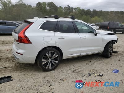 Trzecie zdjęcie samochodu z tyłu: 2023 VOLVO XC60 PLUS VIN:YV4L12RN6P1205313 - miniatura