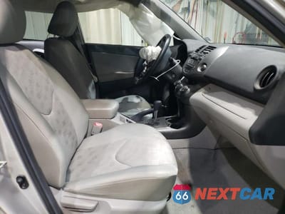 Zdjęcie 7 z 13 samochodu: 2010 TOYOTA RAV4 VIN:2T3BF4DV8AW079922 - miniatura