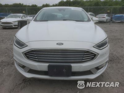 Piąte zdjęcie samochodu w środku: 2017 FORD FUSION SE HYBRID VIN:3FA6P0LU9HR409118 - miniatura