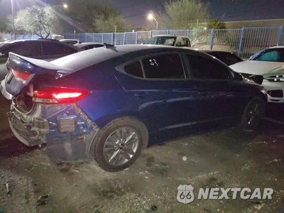 Trzecie zdjęcie samochodu z tyłu: 2017 HYUNDAI ELANTRA SE VIN:5NPD84LF0HH072770 - miniatura