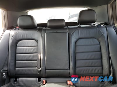 Zdjęcie 10 z 16 samochodu: 2017 VOLKSWAGEN GOLF R VIN:WVWVF7AU7HW175711 - miniatura