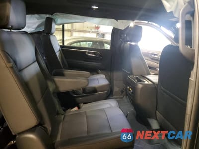 Zdjęcie 11 z 17 samochodu: 2025 CHEVROLET SUBURBAN K1500 Z71 VIN:1GNS6DRD5SR121519 - miniatura