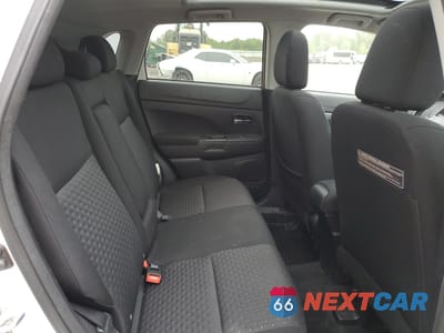 Zdjęcie 10 z 14 samochodu: 2011 MITSUBISHI OUTLANDER SPORT SE VIN:JA4AR4AU7BZ023352 - miniatura