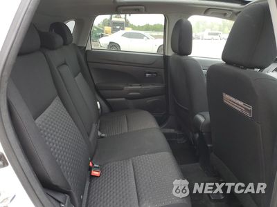 Zdjęcie 10 z 14 samochodu: 2011 MITSUBISHI OUTLANDER SPORT SE VIN:JA4AR4AU7BZ023352 - miniatura