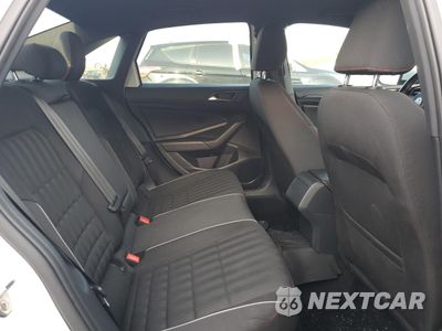 Zdjęcie 10 z 13 samochodu: 2019 VOLKSWAGEN JETTA GLI VIN:3VW6T7BU6KM274004 - miniatura
