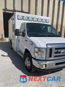 2017 FORD ECONOLINE 1FDWE3FS6HDC35976 - główne zdjęcie licytacji z USA - miniatura