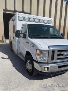 2017 FORD ECONOLINE 1FDWE3FS6HDC35976 - główne zdjęcie licytacji z USA - miniatura