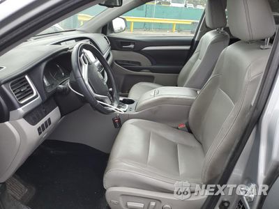 Zdjęcie 7 z 14 samochodu: 2016 TOYOTA HIGHLANDER XLE VIN:5TDJKRFHXGS278458 - miniatura