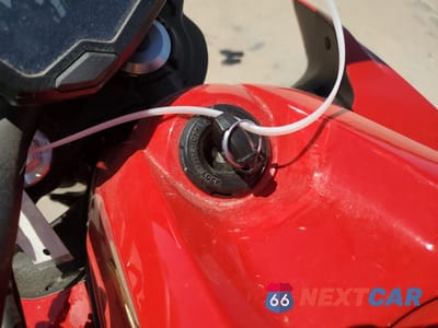 Zdjęcie 8 z 10 samochodu: 2022 KAWASAKI ER650 K VIN:ML5EREK19NDA69104 - miniatura