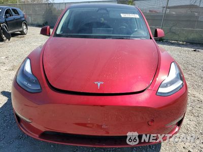 Piąte zdjęcie samochodu w środku: 2024 TESLA MODEL Y VIN:7SAYGDEE8RA233147 - miniatura