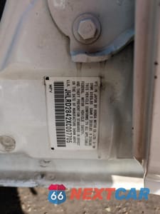 Zdjęcie 12 z 12 samochodu: 1999 HONDA CR-V LX VIN:JHLRD2842XC007705 - miniatura