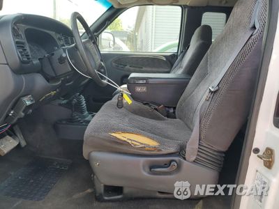 Zdjęcie 7 z 12 samochodu: 2001 DODGE RAM 2500 VIN:3B7KF23711G197821 - miniatura