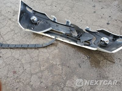 Zdjęcie 13 z 16 samochodu: 2005 GMC ENVOY XL VIN:1GKET16S056207492 - miniatura