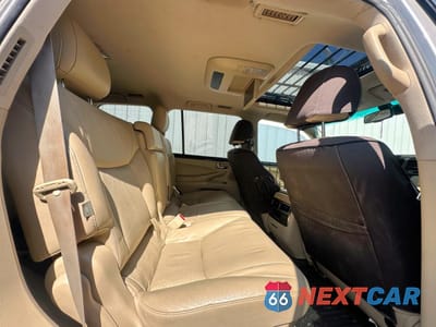 Zdjęcie 6 z 11 samochodu: 2011 LEXUS LX 570 VIN:JTJHY7AXXB4076317 - miniatura