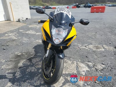 Drugie zdjęcie samochodu z przodu: 2017 SUZUKI GSX-R750 VIN:JS1GR7MA6H2100839 - miniatura