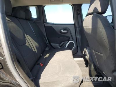 Zdjęcie 10 z 12 samochodu: 2018 JEEP RENEGADE LATITUDE VIN:ZACCJABBXJPJ39897 - miniatura