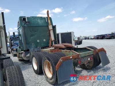 Trzecie zdjęcie samochodu z tyłu: 1997 INTERNATIONAL 9200 SEMI TRUCK VIN:2HSFMAHR1VC029232 - miniatura