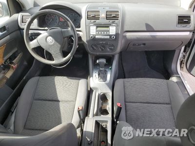 Zdjęcie 8 z 12 samochodu: 2009 VOLKSWAGEN RABBIT VIN:WVWBB71KX8W318647 - miniatura