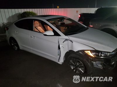 Czwarte zdjęcie samochodu z boku: 2017 HYUNDAI ELANTRA SE VIN:5NPD84LF1HH194442 - miniatura