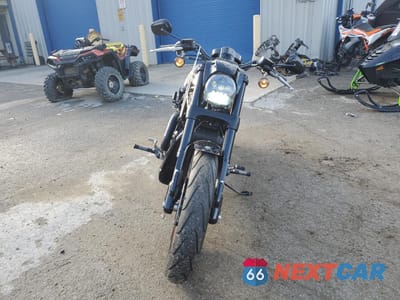 Drugie zdjęcie samochodu z przodu: 2013 HARLEY-DAVIDSON VRSCDX NIGHT ROD SPECIAL VIN:1HD1HHH12DC810130 - miniatura