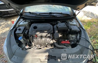 Zdjęcie 7 z 11 samochodu: 2018 HYUNDAI SONATA SE VIN:5NPE24AF9JH707435 - miniatura