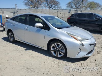 Czwarte zdjęcie samochodu z boku: 2018 TOYOTA PRIUS VIN:JTDKARFUXJ3547944 - miniatura