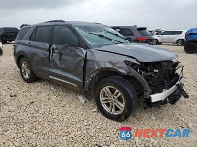 Czwarte zdjęcie samochodu z boku: 2022 FORD EXPLORER XLT VIN:1FMSK7DH4NGA38112 - miniatura