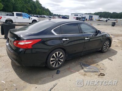 Trzecie zdjęcie samochodu z tyłu: 2017 NISSAN ALTIMA 2.5 VIN:1N4AL3AP2HC196290 - miniatura
