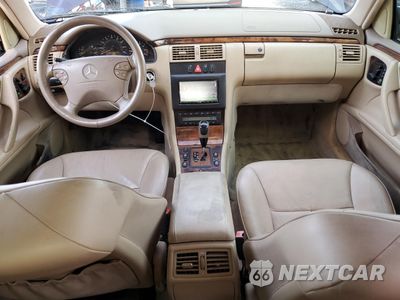 Zdjęcie 8 z 13 samochodu: 2002 MERCEDES-BENZ E 320 VIN:WDBJF65J42B487197 - miniatura