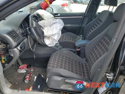 Zdjęcie 7 z 13 samochodu: 2009 VOLKSWAGEN GTI VIN:WVWHD71K09W048074 - miniatura