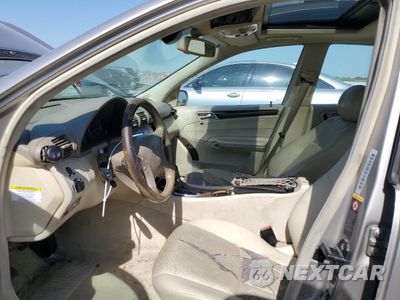 Zdjęcie 7 z 12 samochodu: 2005 MERCEDES-BENZ C 240 VIN:WDBRF61J15A716907 - miniatura