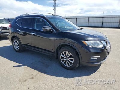 Czwarte zdjęcie samochodu z boku: 2018 NISSAN ROGUE S VIN:5N1AT2MT4JC845862 - miniatura
