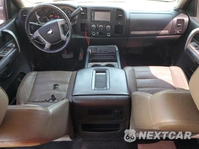 Zdjęcie 8 z 12 samochodu: 2009 CHEVROLET SILVERADO C1500 LT VIN:3GCEC230X9G194887 - miniatura