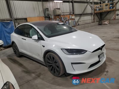 Czwarte zdjęcie samochodu z boku: 2024 TESLA MODEL X VIN:7SAXCBE62RF457019 - miniatura