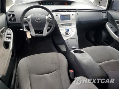 Zdjęcie 8 z 14 samochodu: 2014 TOYOTA PRIUS VIN:JTDKN3DU9E0373750 - miniatura
