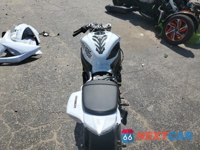 Zdjęcie 6 z 10 samochodu: 2008 SUZUKI GSX-R750 VIN:JS1GR7LA382104221 - miniatura