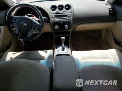 Zdjęcie 8 z 12 samochodu: 2011 NISSAN ALTIMA BASE VIN:1N4AL2AP5BN502632 - miniatura