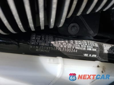 Zdjęcie 8 z 9 samochodu: 2020 SUZUKI VZR1800 VIN:JS1VY53A7L7100344 - miniatura