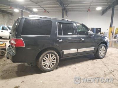 Trzecie zdjęcie samochodu z tyłu: 2010 LINCOLN NAVIGATOR VIN:5LMJJ2J51AEJ02332 - miniatura