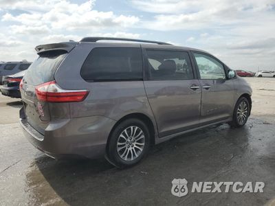 Trzecie zdjęcie samochodu z tyłu: 2019 TOYOTA SIENNA XLE VIN:5TDYZ3DC0KS996642 - miniatura