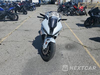 Drugie zdjęcie samochodu z przodu: 2020 BMW S 1000 RR VIN:WB10E2308L6D06079 - miniatura