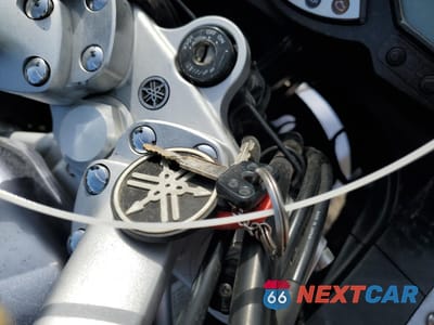 Zdjęcie 8 z 11 samochodu: 2004 YAMAHA FJR1300 AC VIN:JYARP09Y44A000056 - miniatura