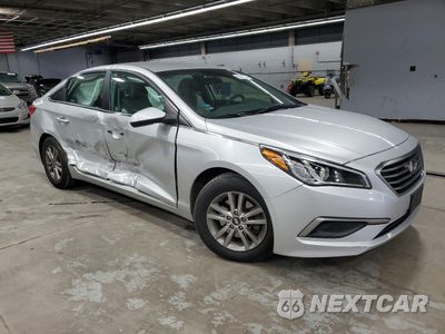 Czwarte zdjęcie samochodu z boku: 2017 HYUNDAI SONATA SE VIN:5NPE24AF1HH544855 - miniatura