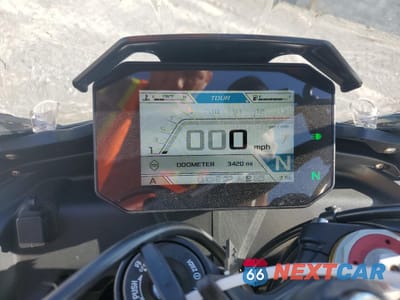 Zdjęcie 7 z 9 samochodu: 2023 APRILIA TUONO V4 1100 VIN:ZD4KZUA05PS000678 - miniatura