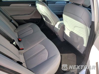 Zdjęcie 10 z 12 samochodu: 2017 HYUNDAI SONATA HYBRID VIN:KMHE24L17HA056126 - miniatura