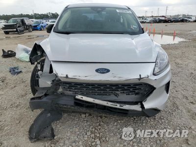 Piąte zdjęcie samochodu w środku: 2020 FORD ESCAPE S VIN:1FMCU0F65LUA31864 - miniatura