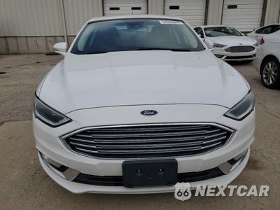 Piąte zdjęcie samochodu w środku: 2017 FORD FUSION SE HYBRID VIN:3FA6P0LU0HR400730 - miniatura