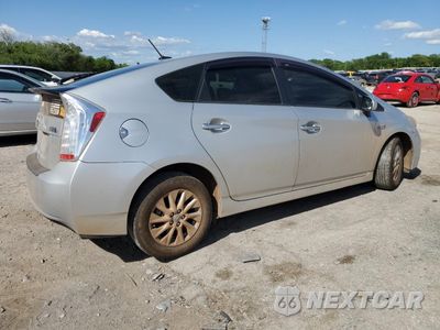 Trzecie zdjęcie samochodu z tyłu: 2012 TOYOTA PRIUS PLUG-IN VIN:JTDKN3DPXD3046829 - miniatura