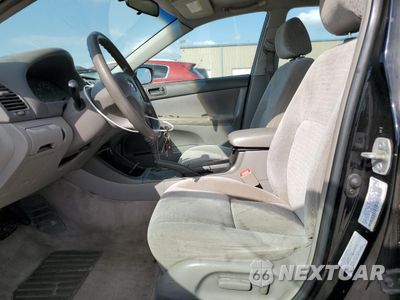 Zdjęcie 8 z 13 samochodu: 2003 TOYOTA CAMRY LE VIN:4T1BE32K23U197644 - miniatura