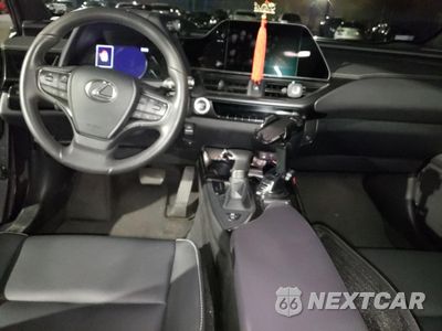 Zdjęcie 8 z 13 samochodu: 2023 LEXUS UX 250H BASE VIN:JTHX6JBH7P2152165 - miniatura